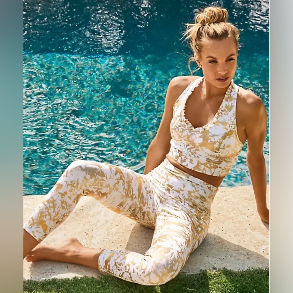 Lilly Pulitzer gold shoreline foil matching set
